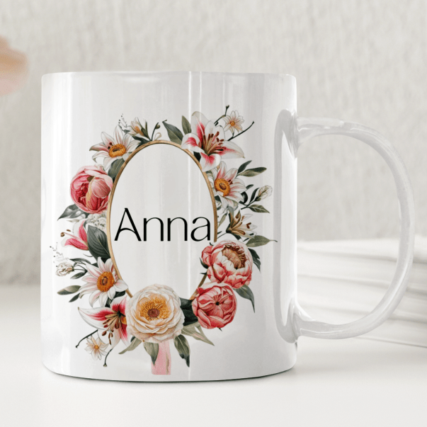Personlig mugg – Blommig blomkrans – mugg med namn
