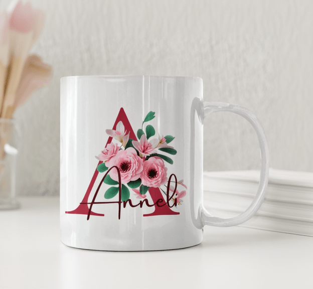 Personlig mugg – Rosa blommor – blommig mugg med namn