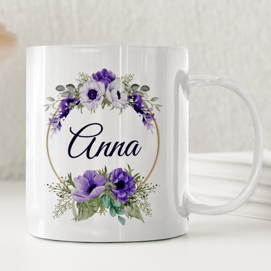 Personlig mugg – Lila blomkrans – mugg med namn