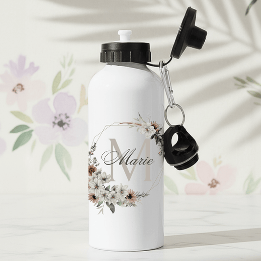 Blomsterkrans med initial – Personlig vattenflaska med namn